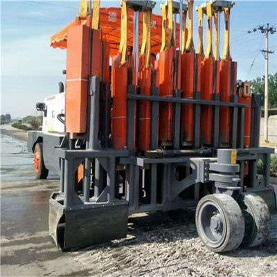 武漢多錘頭破碎機(jī)舊路翻新加班加點施工